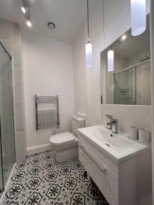 Modern Apartment Within Historic Chester City Walls מראה חיצוני תמונה